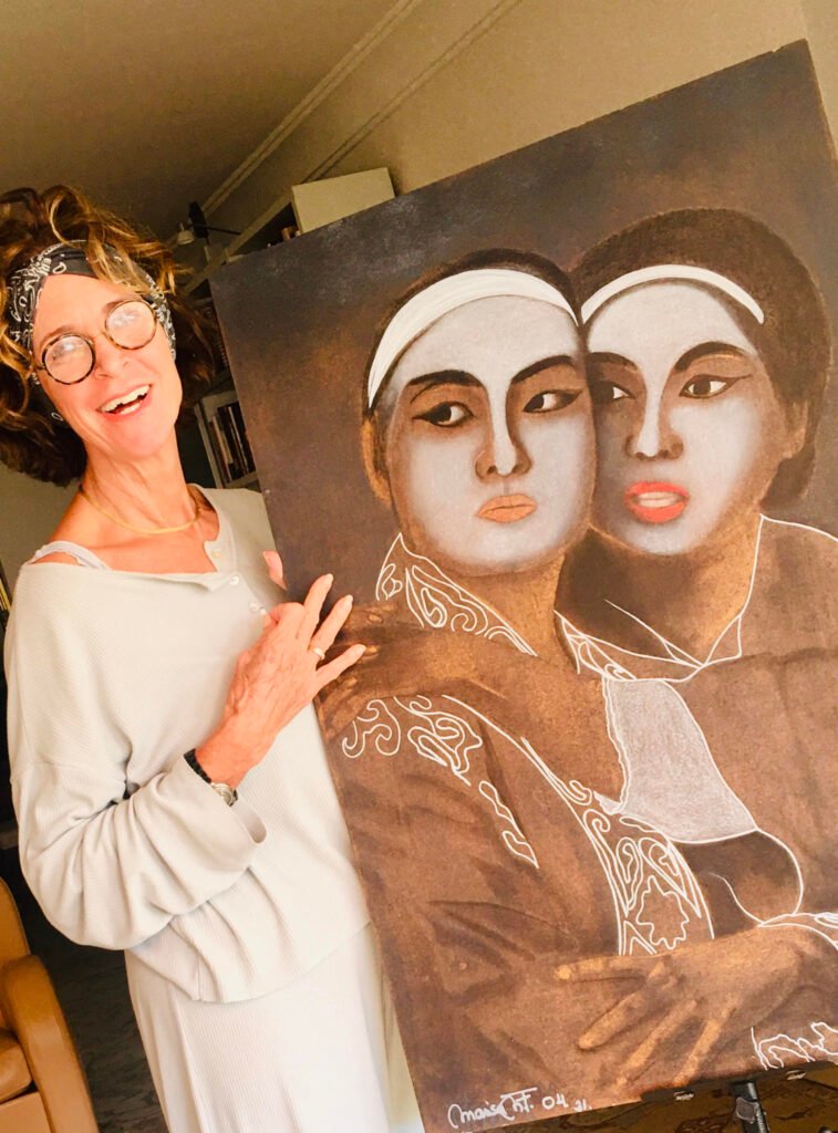 Marisa mostrando Teatro Chino